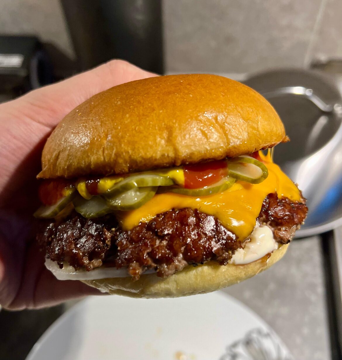 Homemade cheeseburger