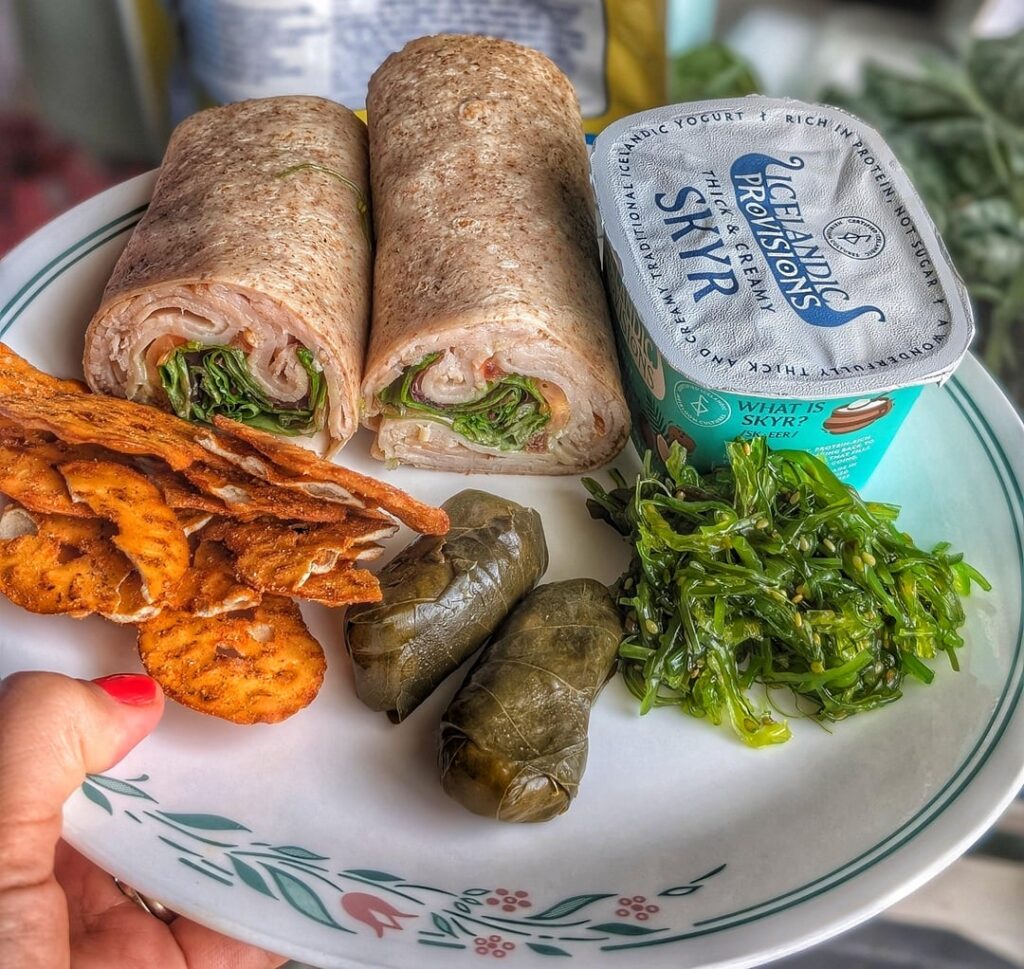 [homemade] Wraps with sides.