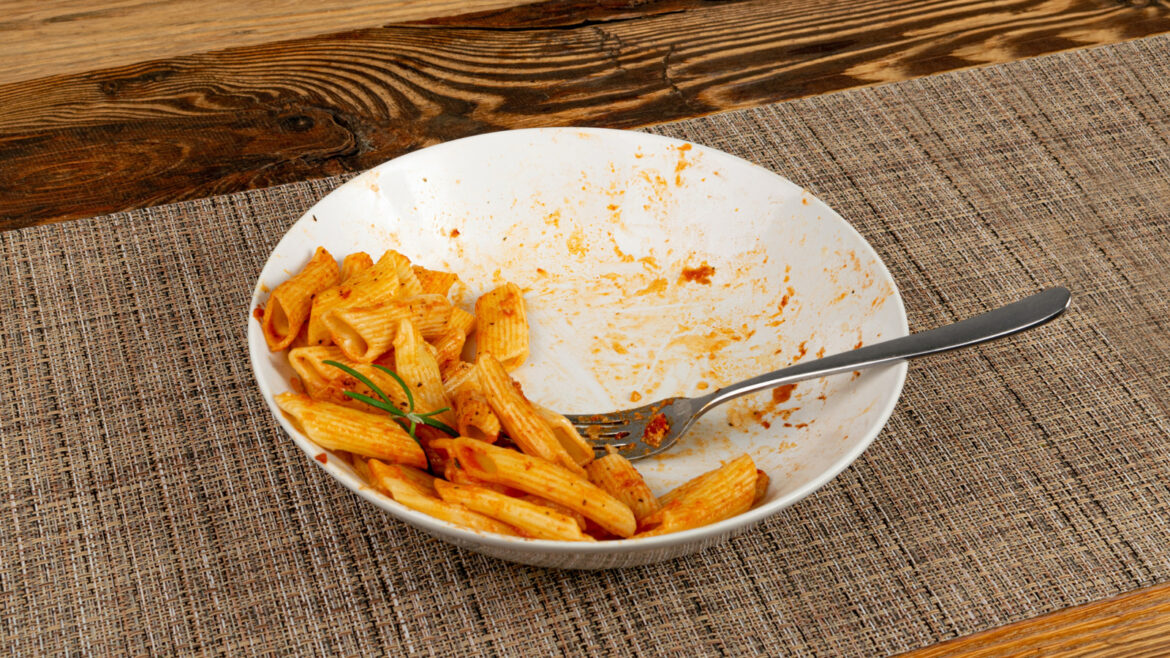 What Olive Garden Really Does With Its Leftovers