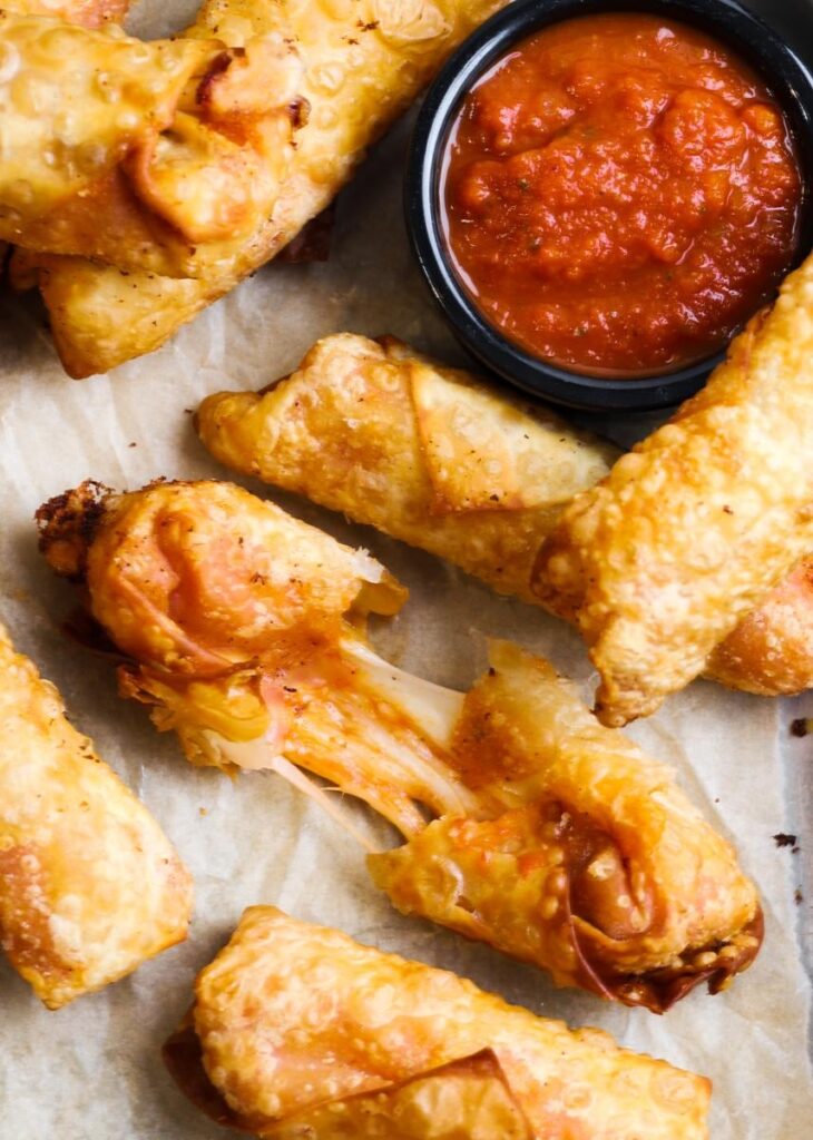 Crispy Pizza Egg Rolls
