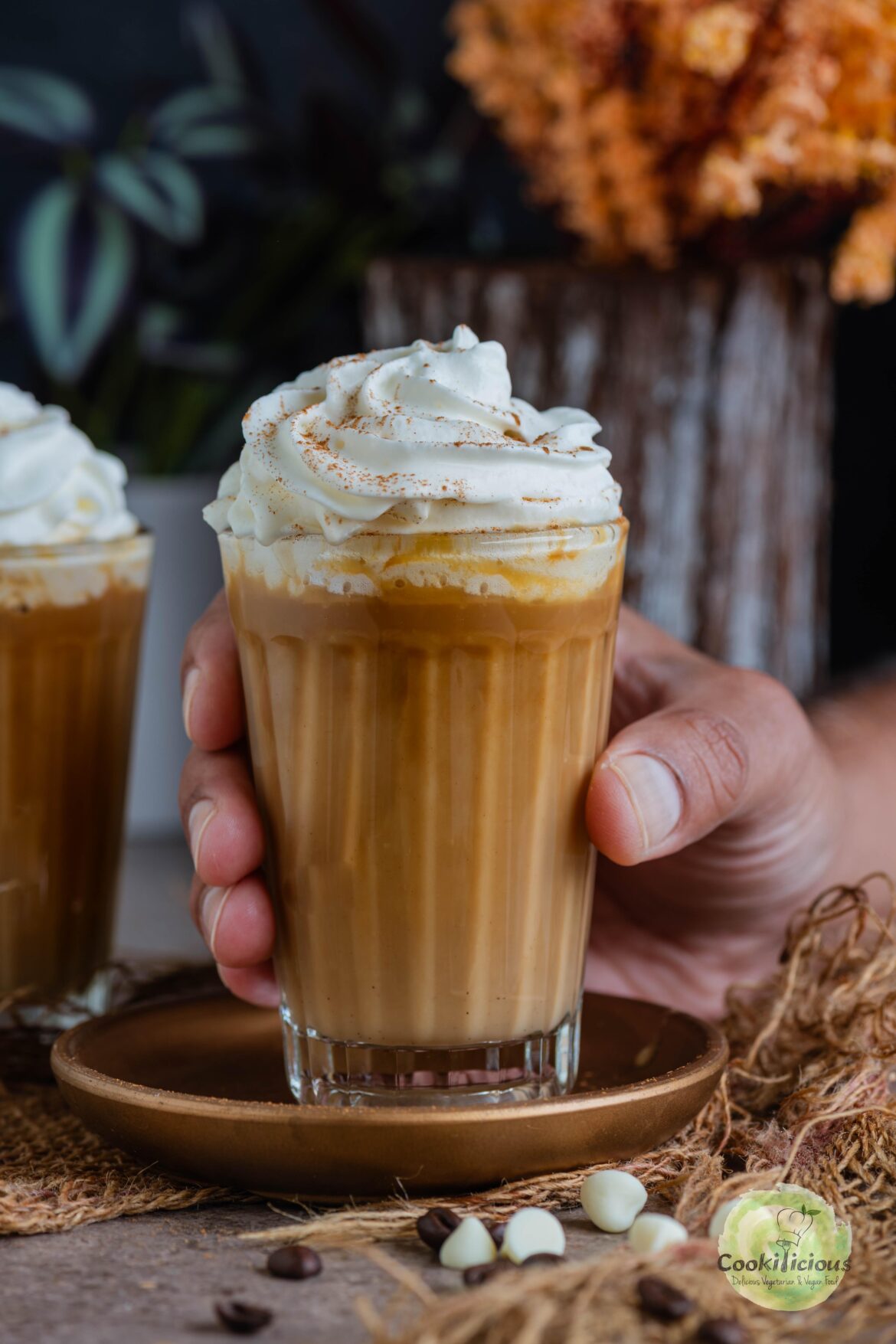 Vegan White Chocolate Mocha Latte (Starbucks Copycat)