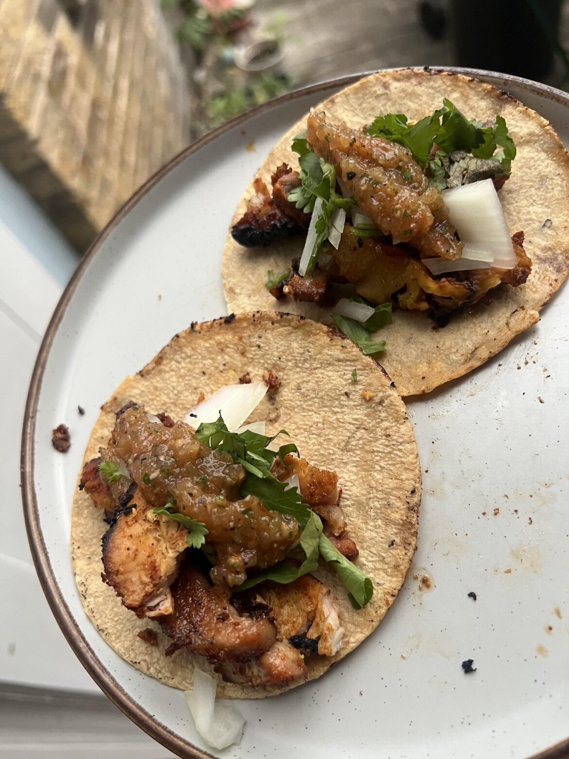 I finally made tacos that taste good. Now to make them look good