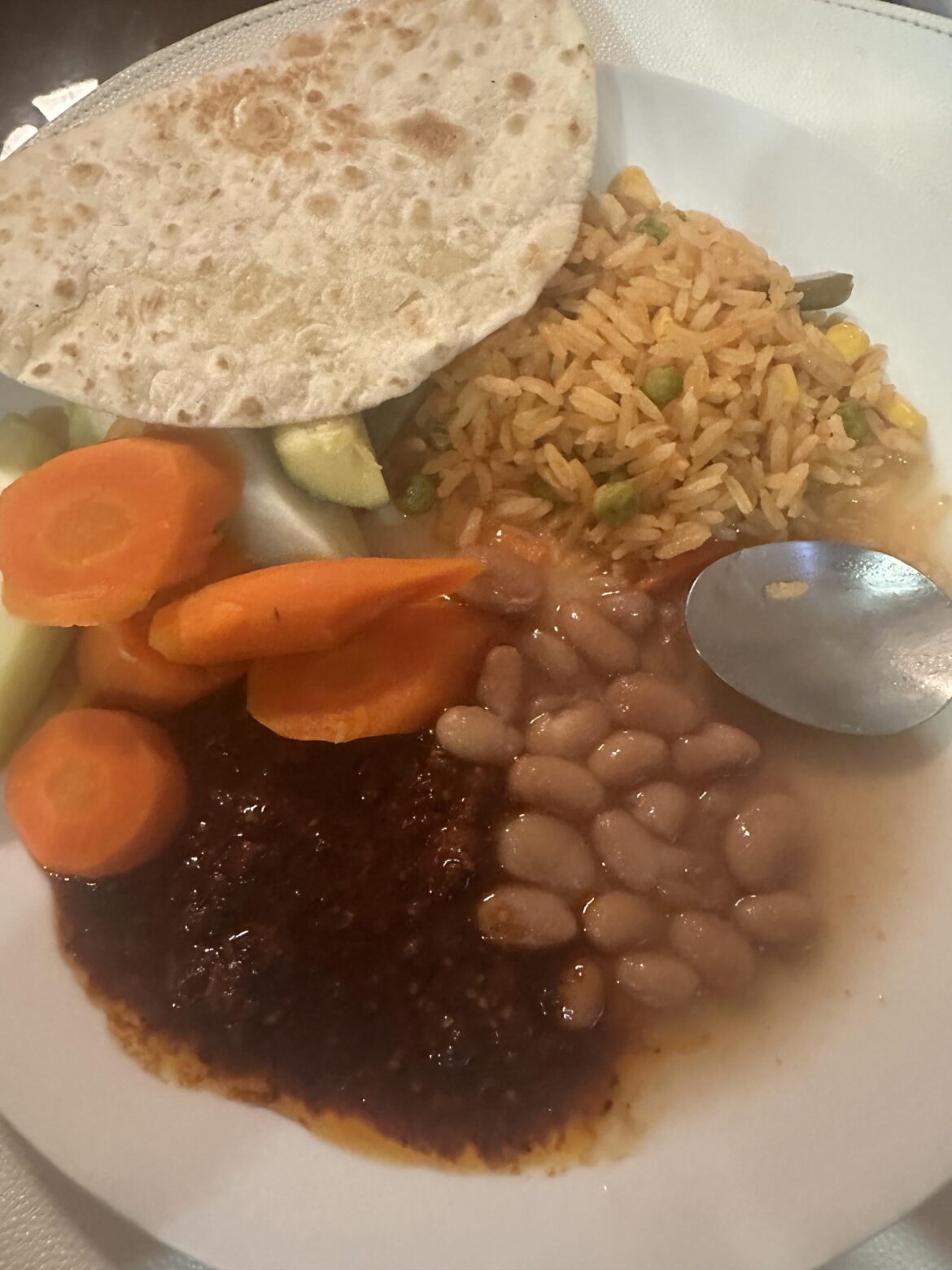 My suegro just got back from the motherland 🇲🇽 (Guanajuato) & we are visiting him. He made my husband and I dinner 🤤