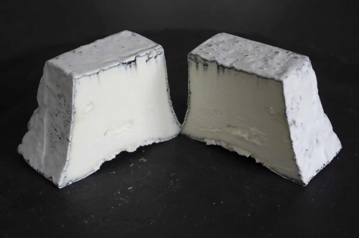 Day 1768 of posting images of cheese until I run out of cheese types: Pave Cobble