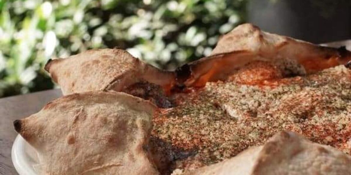 Star-shaped pizzas land at restaurant in Fort Worth