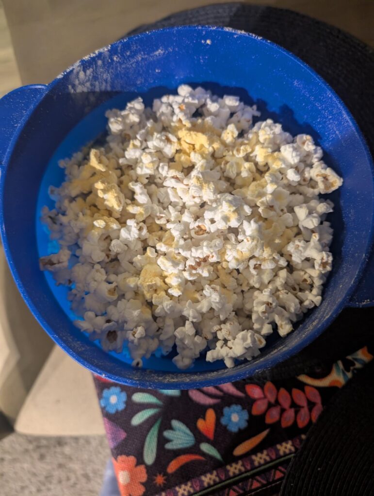 Popcorn in a Silicone Microwave Popper