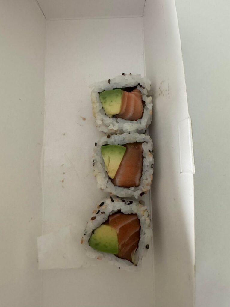 Cals in these avocado salmon rolls?