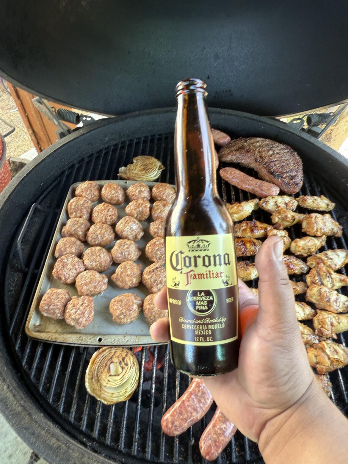 Meatballs. Wings. Tri-tip. Italian spicy sausages. Football season is here. Cheers fellow eggers. 2xl gang?