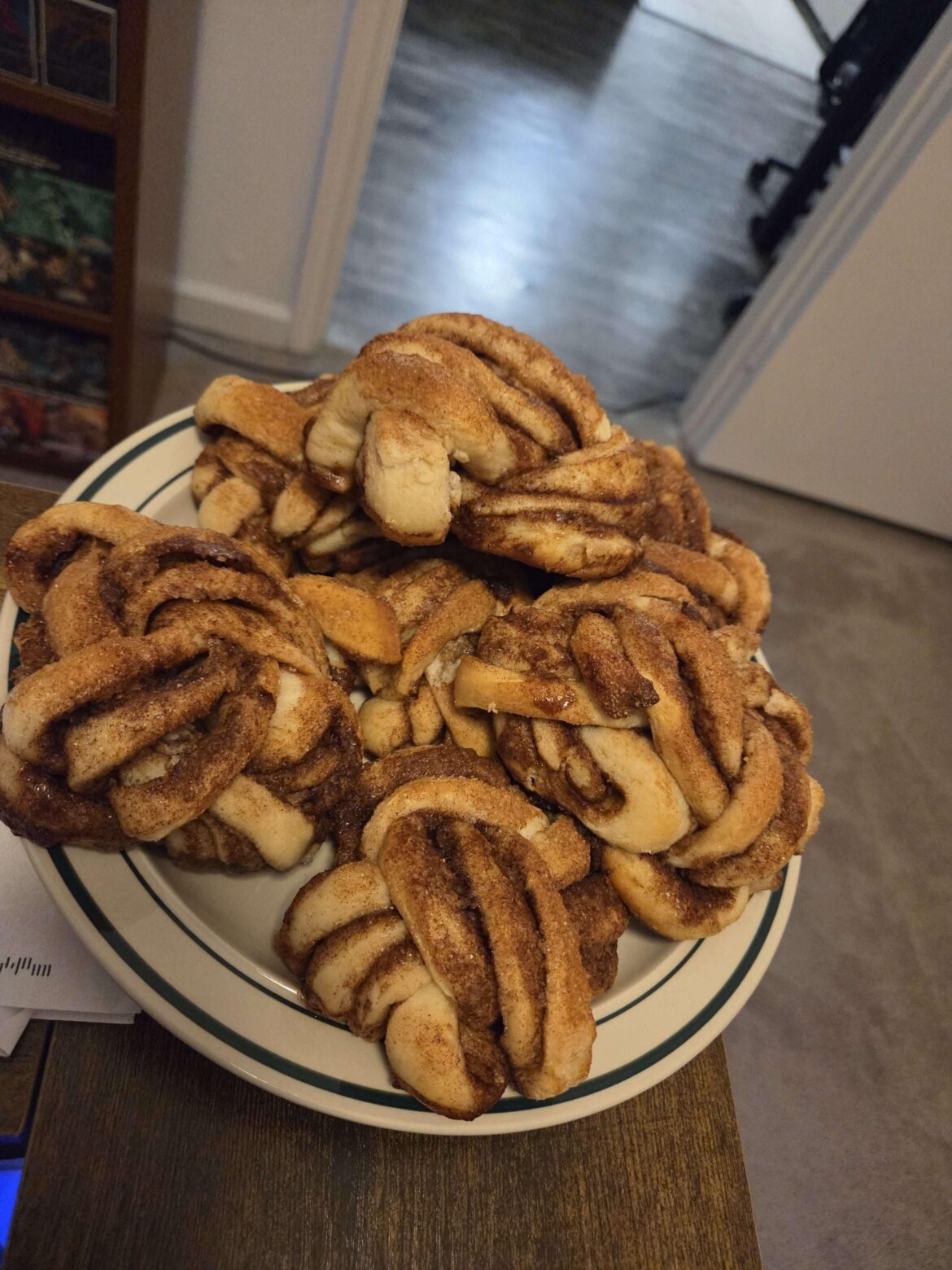 Tried making cinnamon roll knots