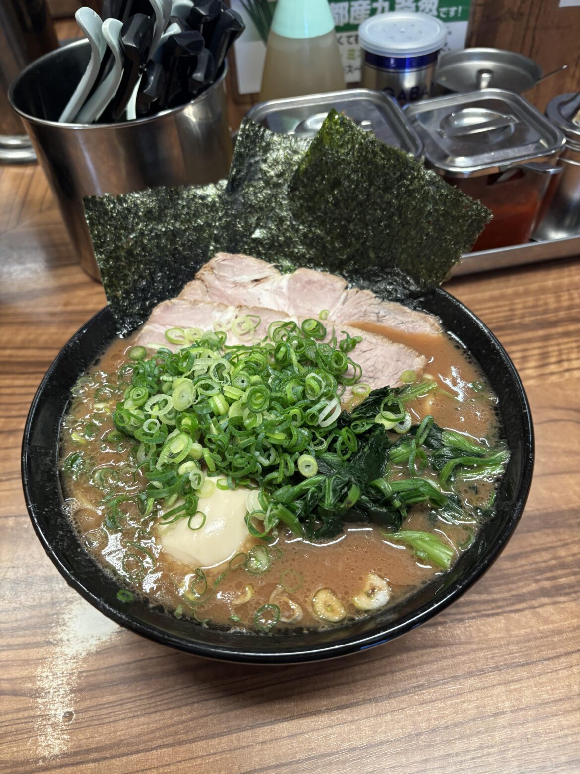 Tiny hole in the wall ramen shop in ueno 1,100¥ (7.40$)