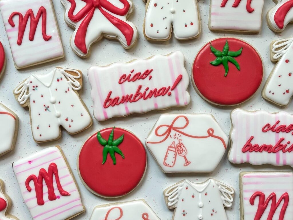 Really proud of this set I made for my neighbor! Still trying to find my style, but I’m getting closer 🍅✨