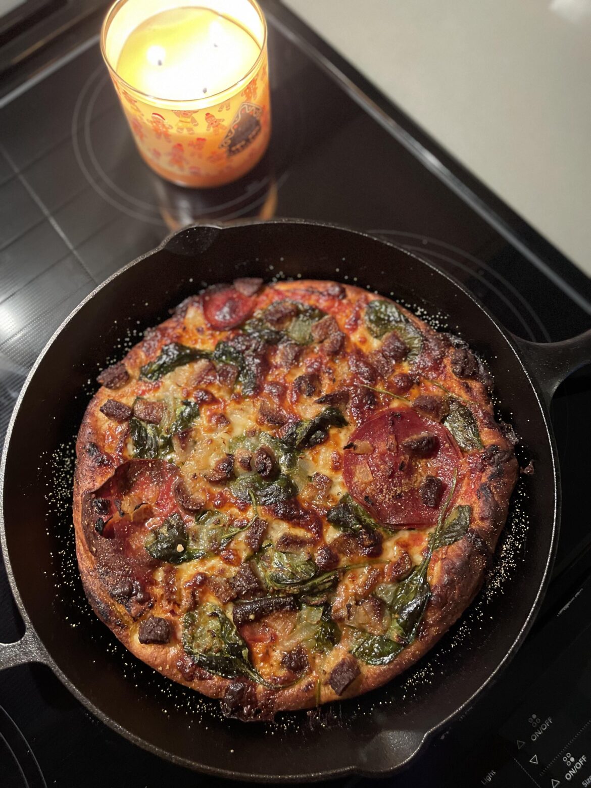 Cast iron pan pizza, an attempt