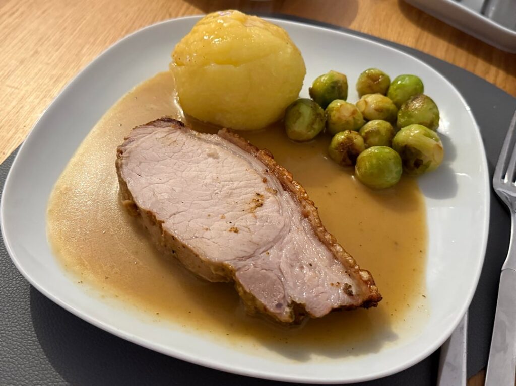 Roast pork with dumplings
