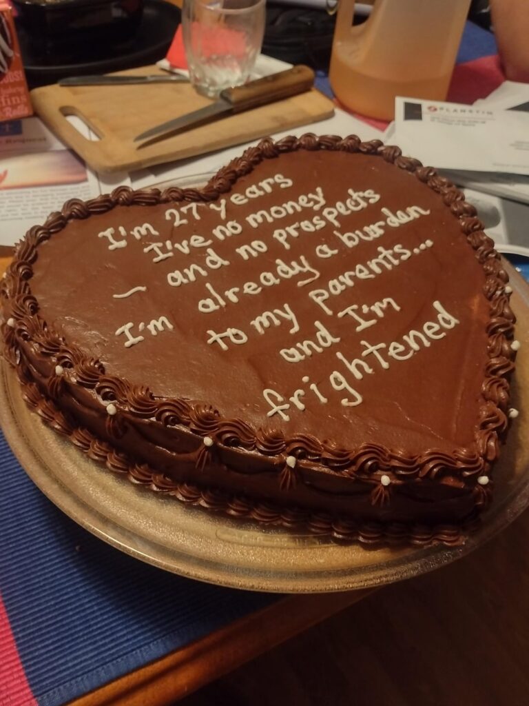 The cake my mom made for my 27th birthday this past weekend- I just couldn't resist asking for this quote from Pride and Prejudice (reupload bcuz address was showing b4😬)
