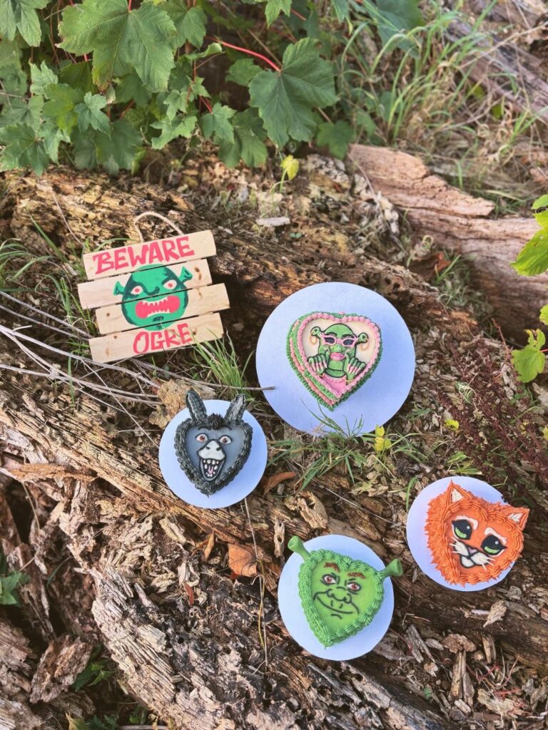 Shrek Cakes 🫶 Shrek Cakes 🫶