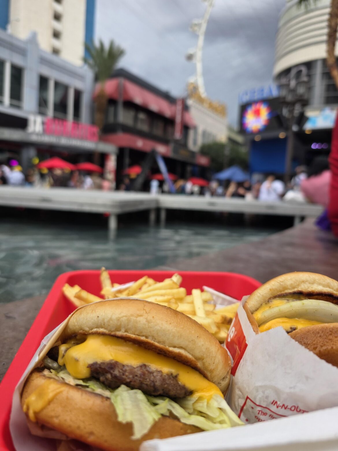 Finally Had My First In-N-Out Burger in Vegas! 🍔🎲