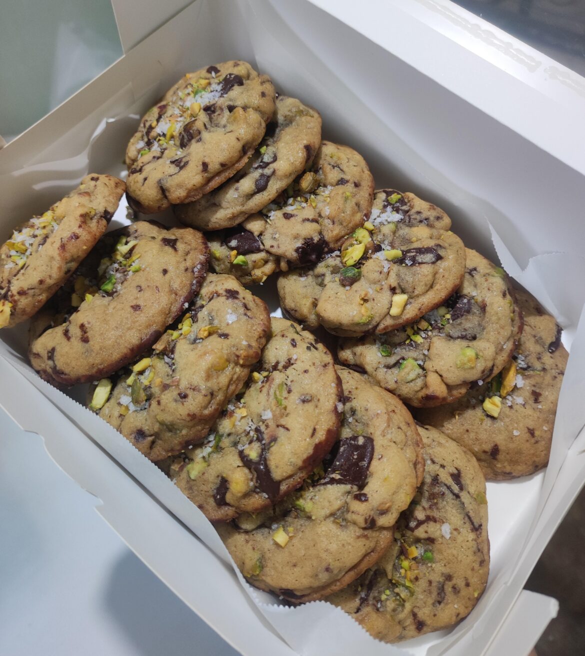 Salted dark chocolate chunk pistachio cookies made for my bestie's birthday 🫶🏽