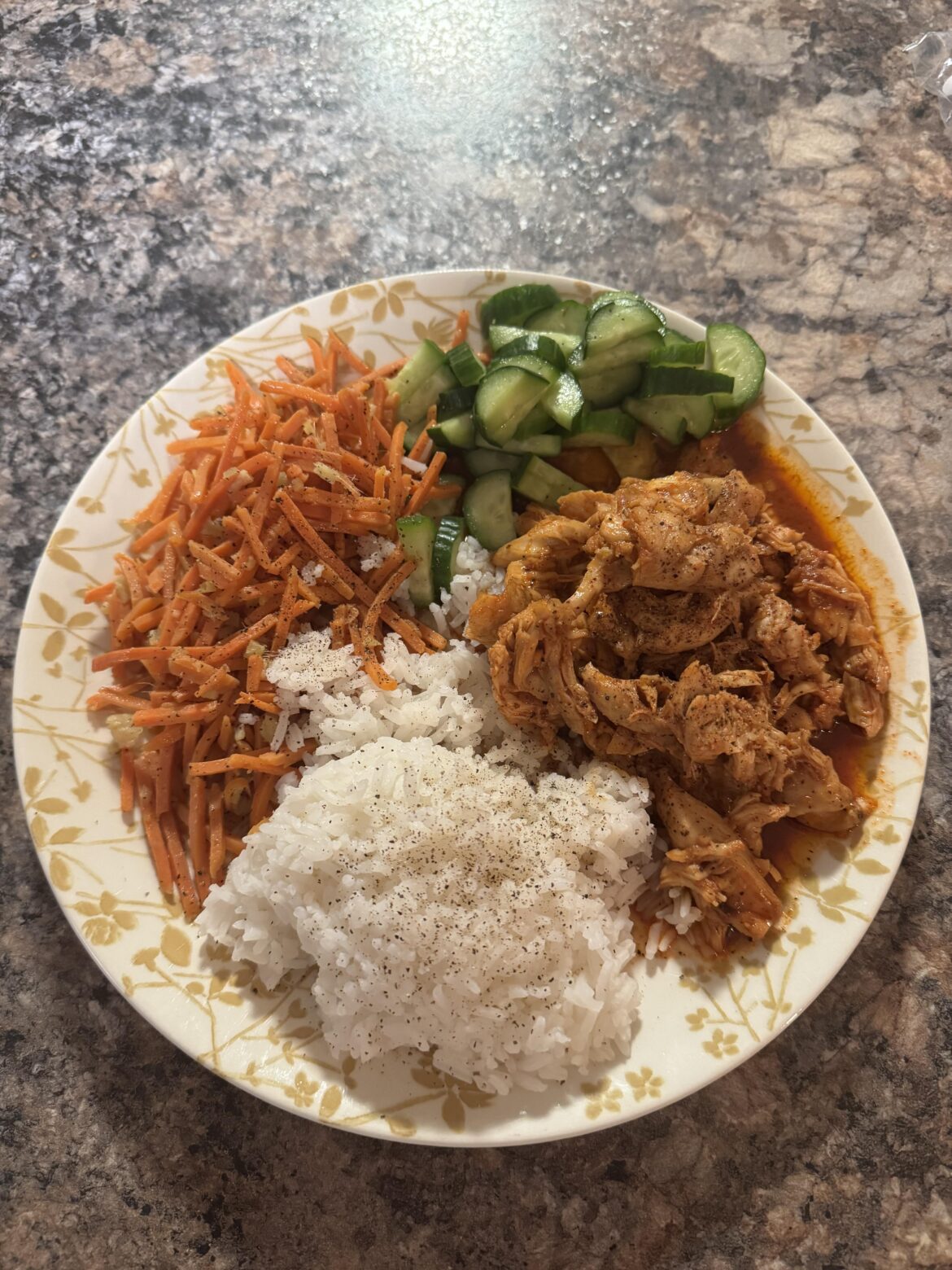 Gochujang Glazed Chicken Bibimbap with Ginger Carrots and Cucumbers 🥒🥕