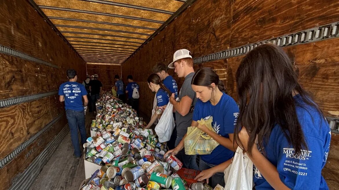 Husker Harvest Days donations help fill local food pantries