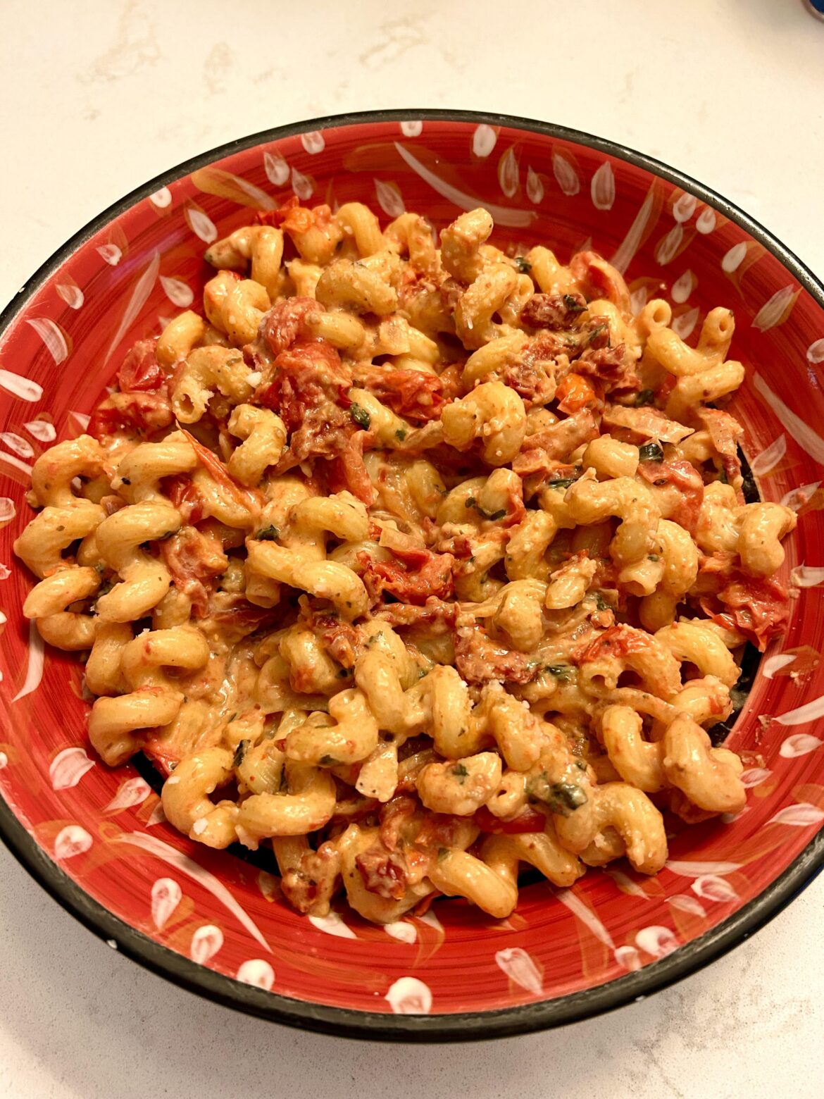 My favorite pasta I’ve made in awhile — burst cherry tomatoes, sun dried tomatoes, cashew cream, red onion, basil, red pepper flakes