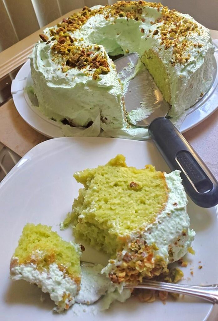 Retro Pistachio Cake from the 1970s