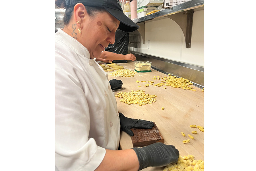 Santi pasta maing