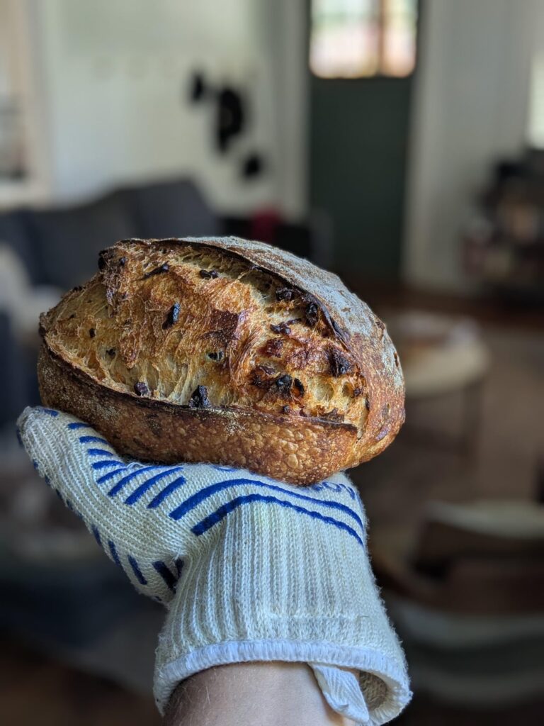 Sun dried tomato and kalamata loaf... The smell is intoxicating!!!