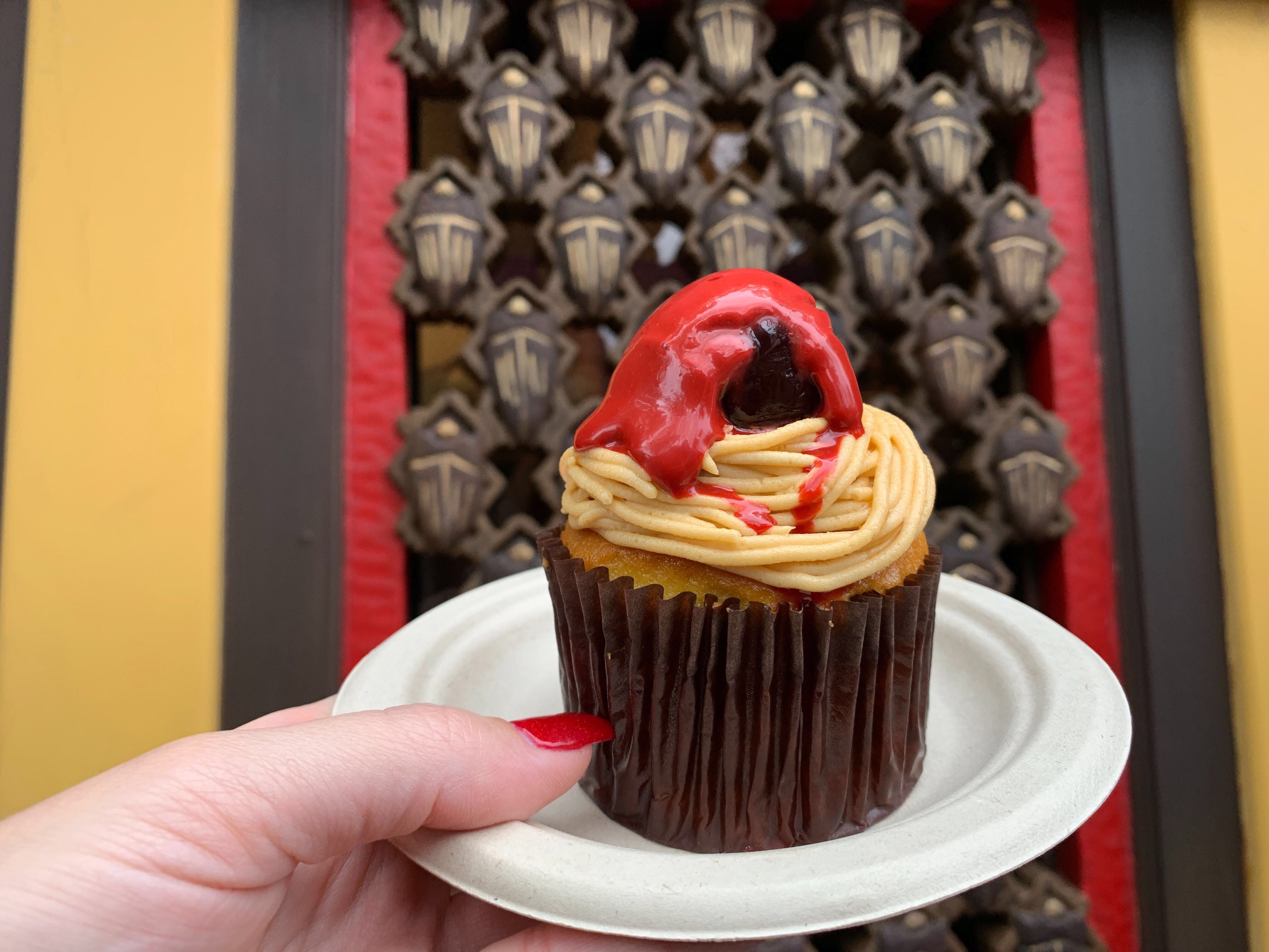 spaghetti cupcake - beauty shot