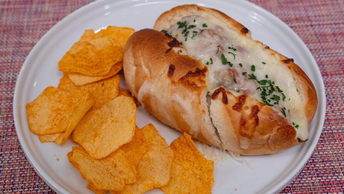Smith’s Chef Jeff Jackson’s recipe for Italian Grinder Sandwiches Follow @KSL5TVLike us on Facebook...