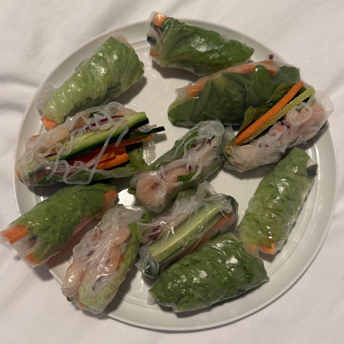 400cal prawn rice paper rolls