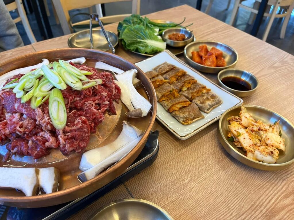 The BEST 불고기 and 매밀전병 ever!