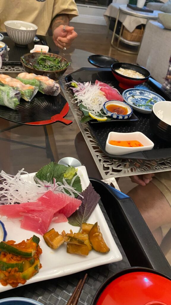 今晩のご飯〜Aldiのアヒツナで刺身定食