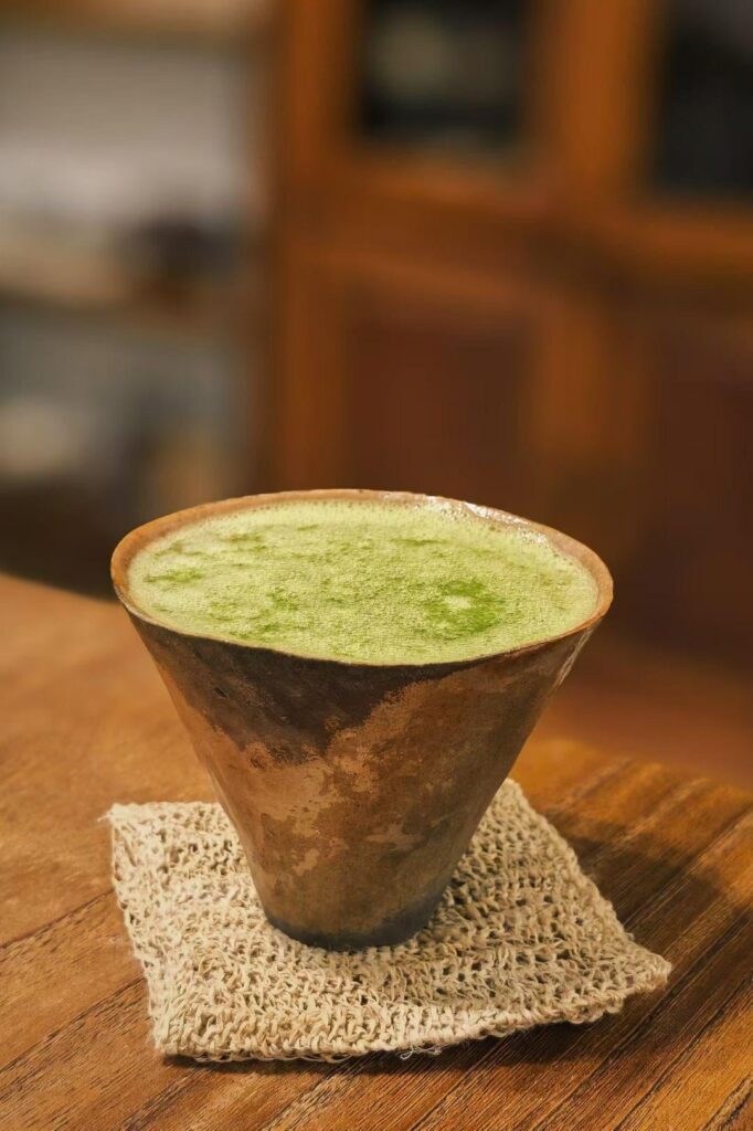 My Favorite Green Detox Juice Recipe