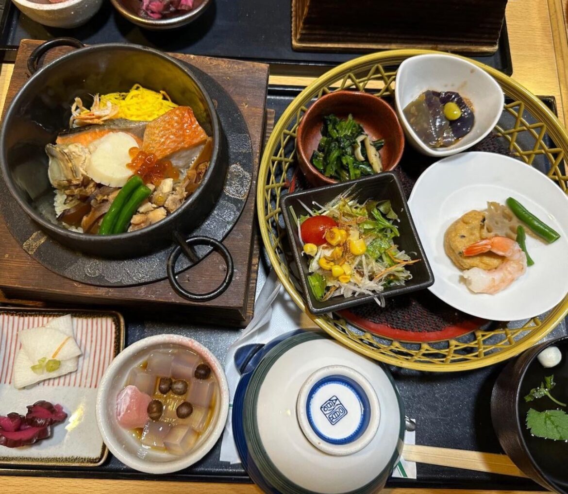 I love everything on my plate😋 Kamameshi so good!