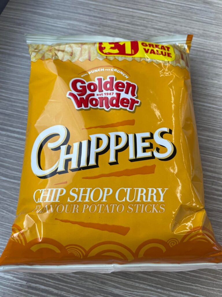 Got these Golden Wonder Chippies Chip Shop Curry Potato Sticks for a quid, 70g bag, loads in, tasted exactly like chip shop curry, would go great in a cheddar cheese sandwich 8/10