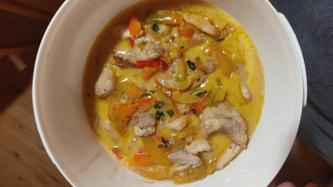 Bicol Express inspired Chicken Thighs with Peppers (mild and spicy)