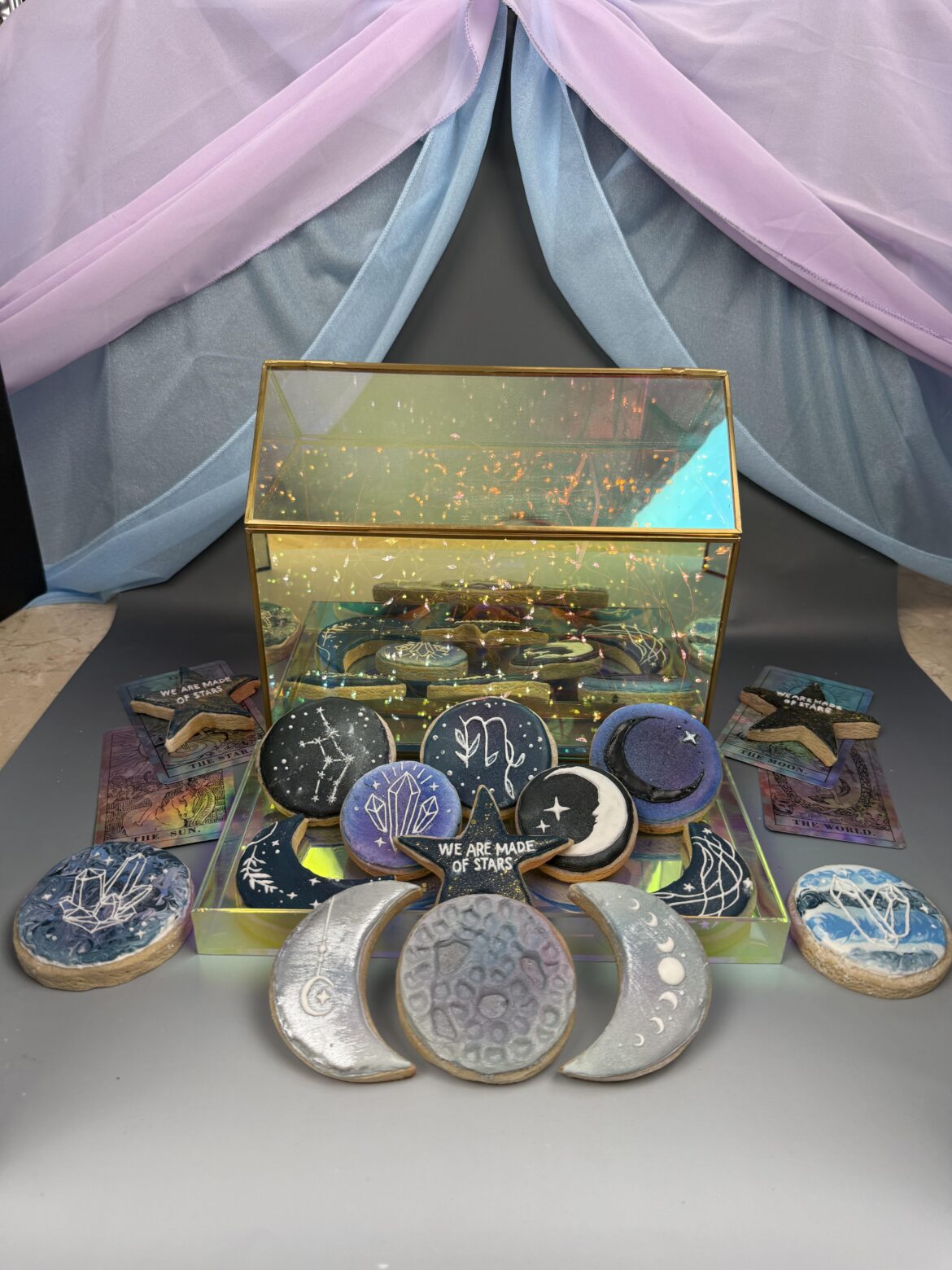 Tried my hand at some spacey cookies 💫 🪐