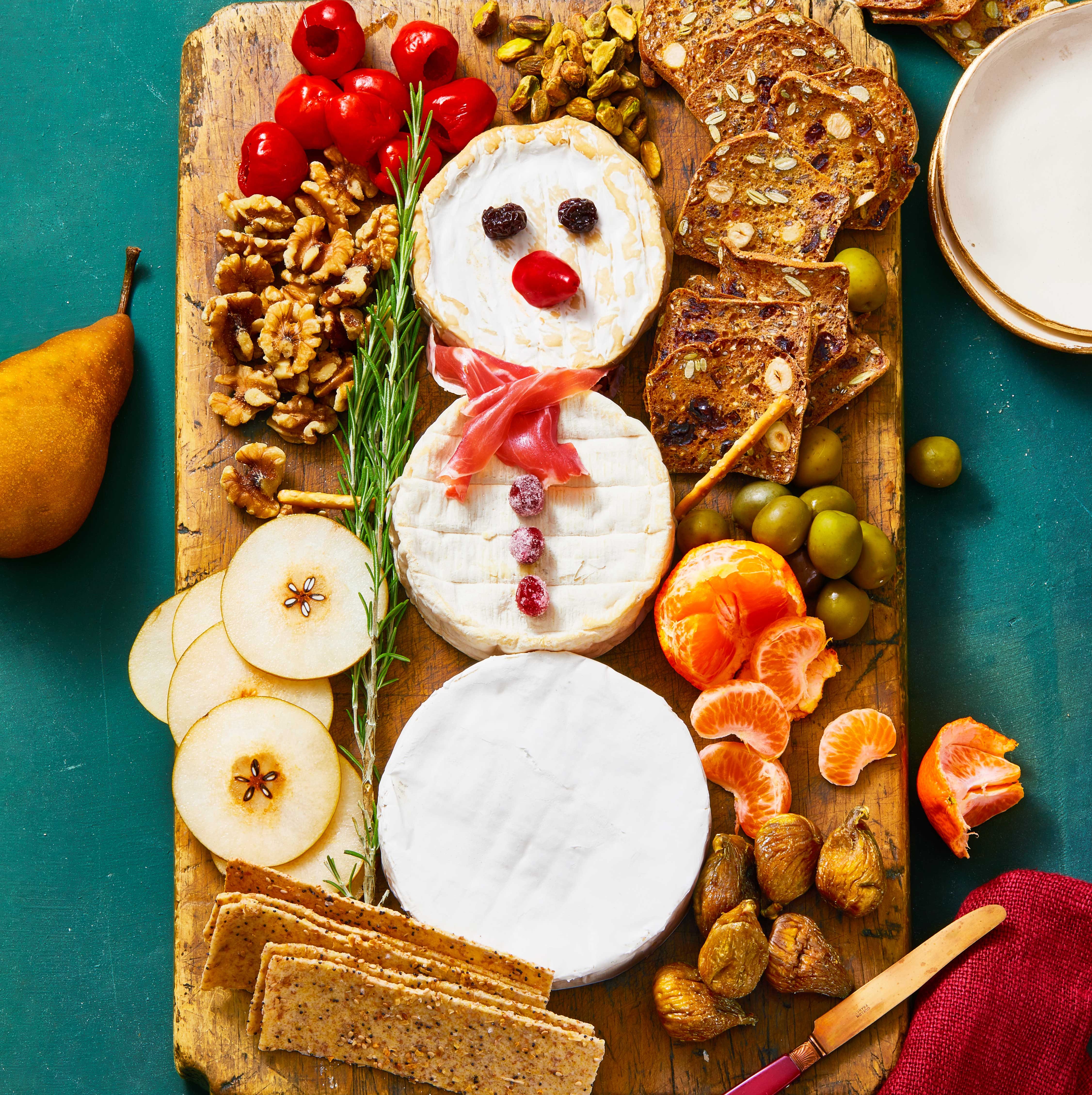 christmas snacks snowman cheese board