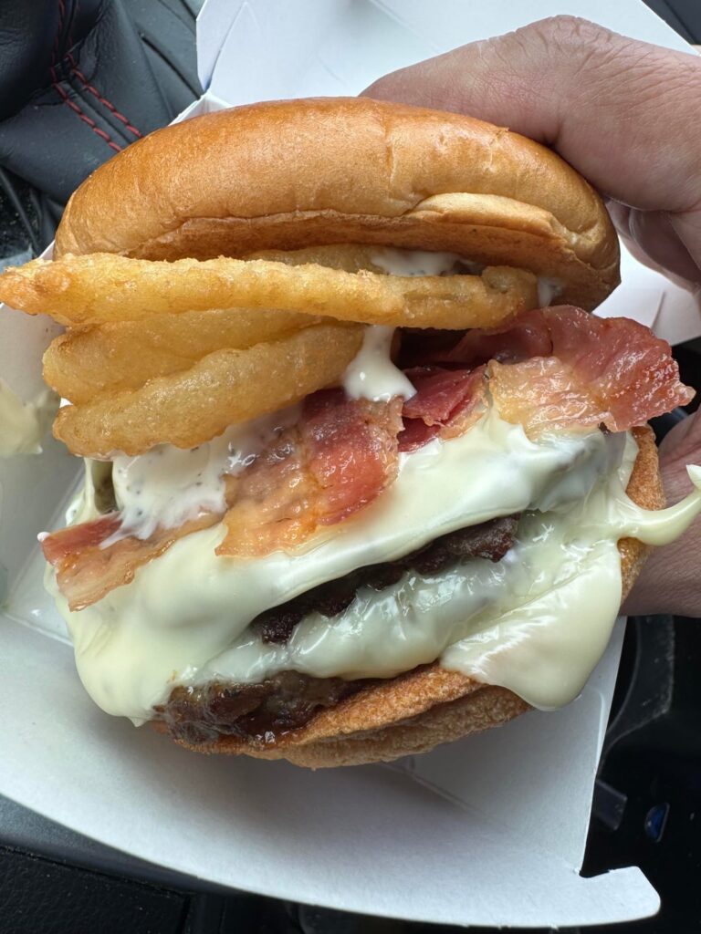 Now this is a cheeseburger