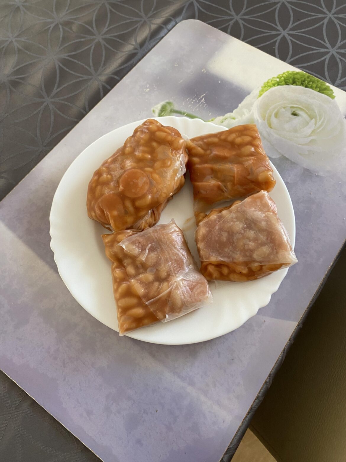 Baked beans in rice paper