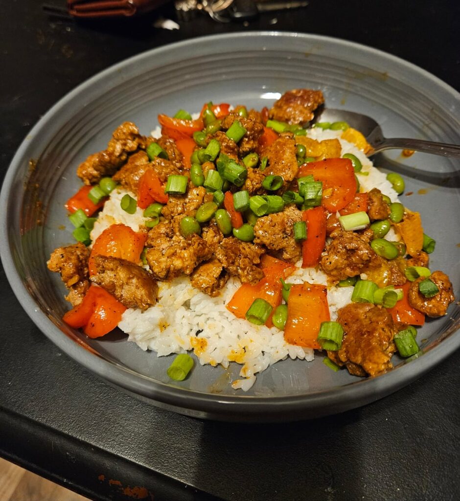 Szechuan-Hoisin Pork & Rice Bowls Szechuan-Hoisin Pork & Rice Bowls