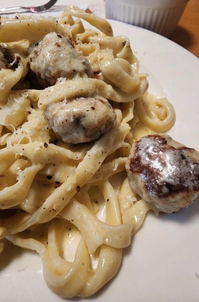 I made fettuccine alfredo with Romano chicken meatballs.