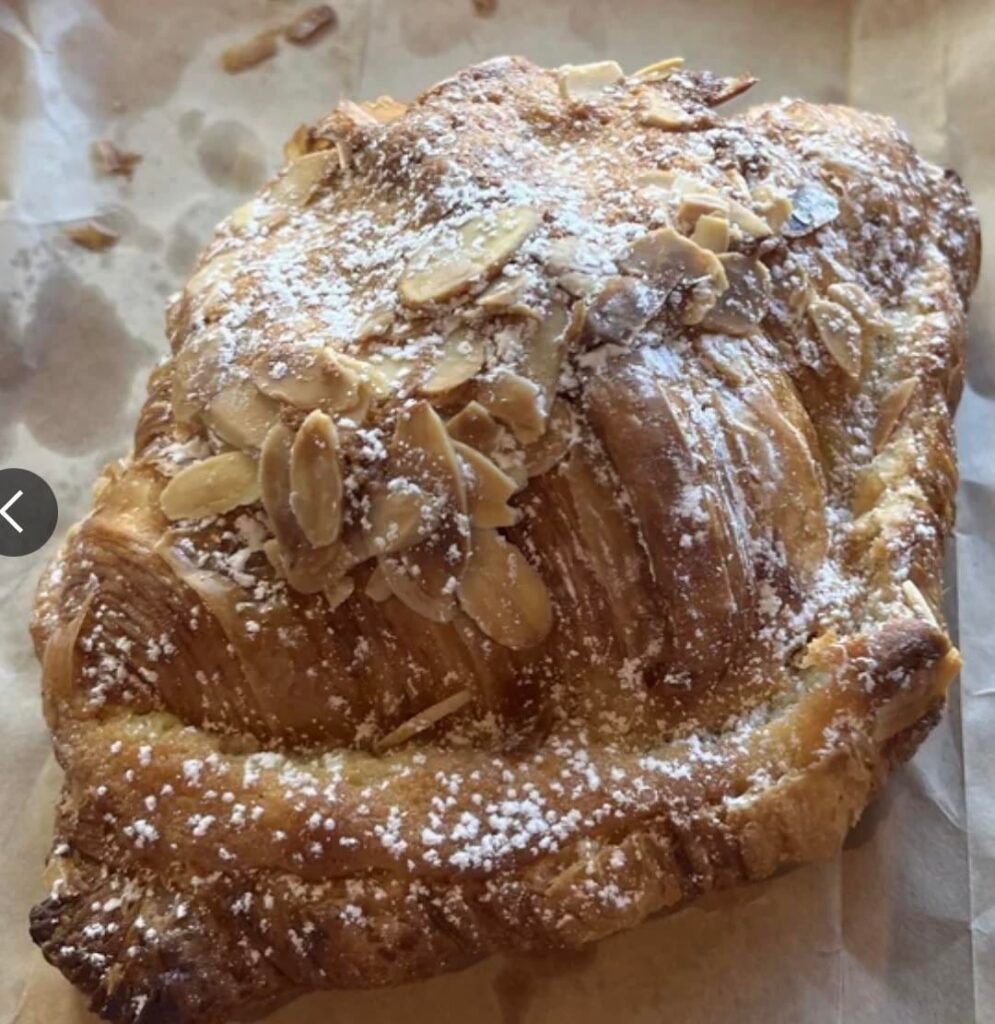 Calories in this almond croissant?