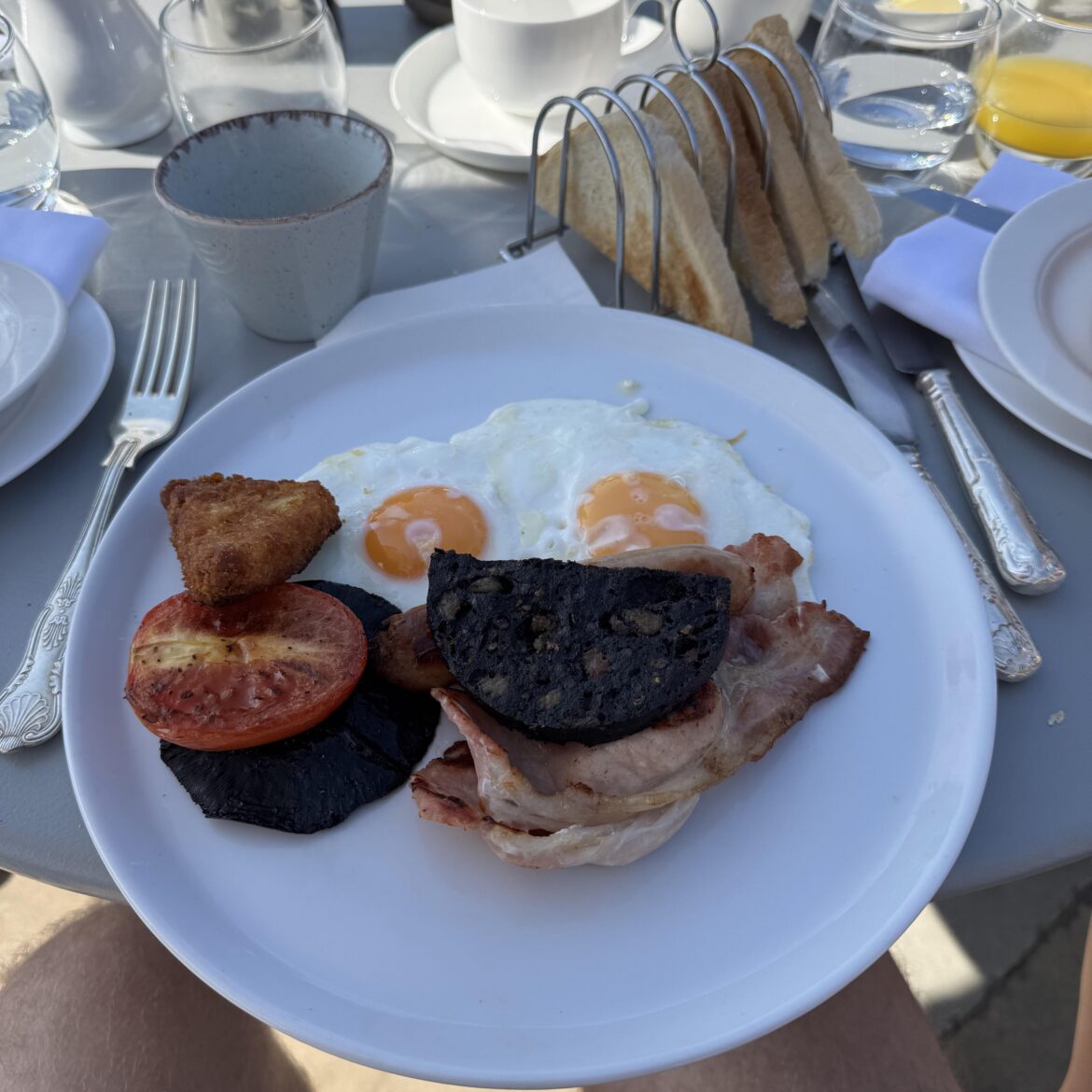 The Cavendish Hotel, Baslow - £20  7.6/10