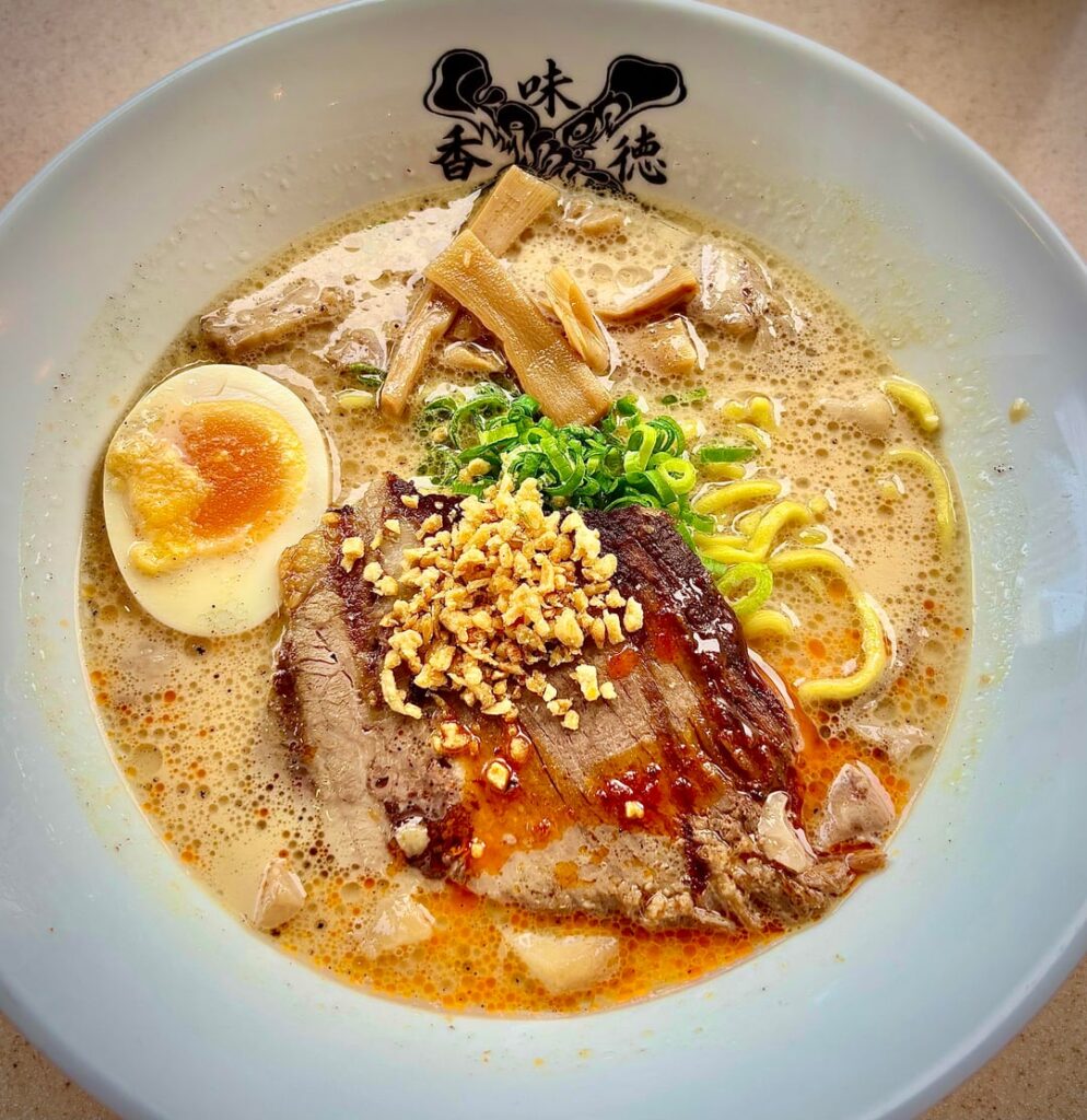 Cows make killer ramen, too. “Seabura” Gyukotsu Ramen at Kamitoku 香味徳 - Honolulu , Hawaiʻi