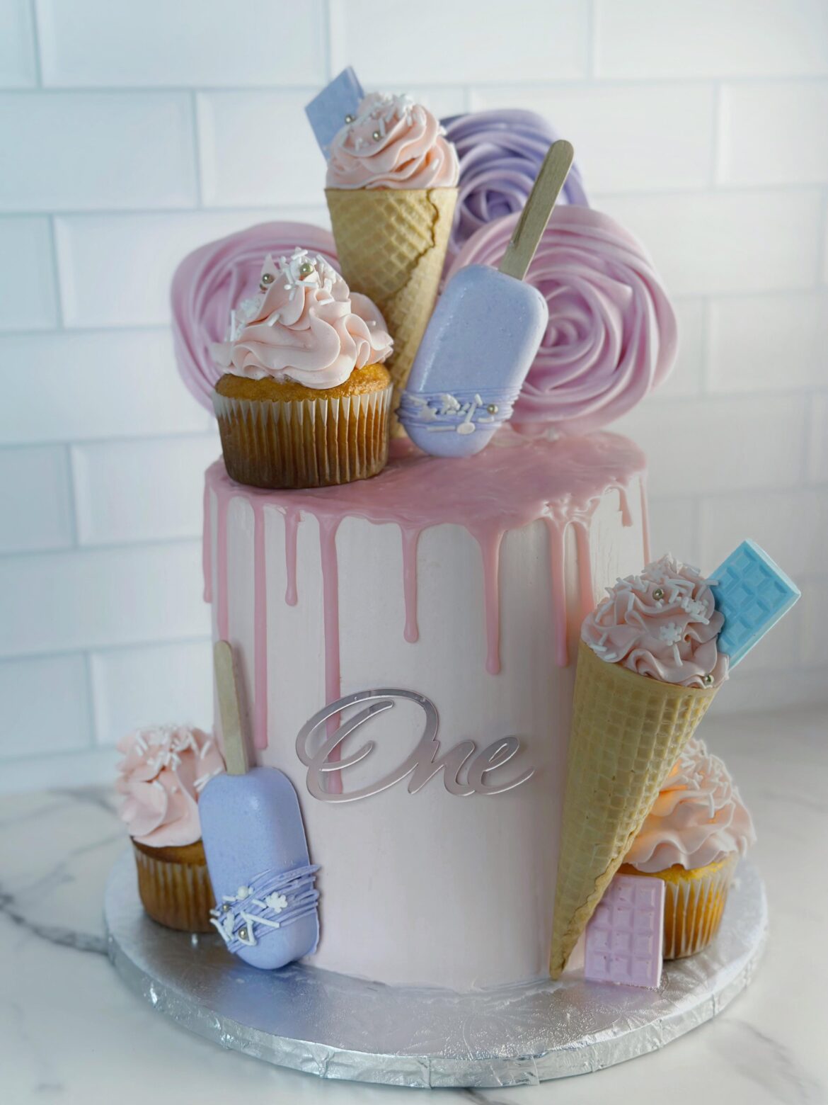 The cake i made for my daughter’s first birthday