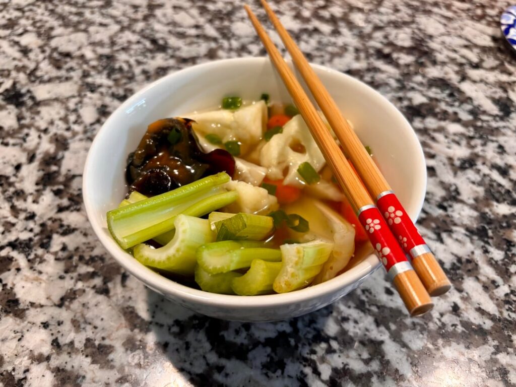 270 cal meal! Vegetable Broth with Protein and Desserts 270 cal meal! Vegetable Broth with Protein and Desserts