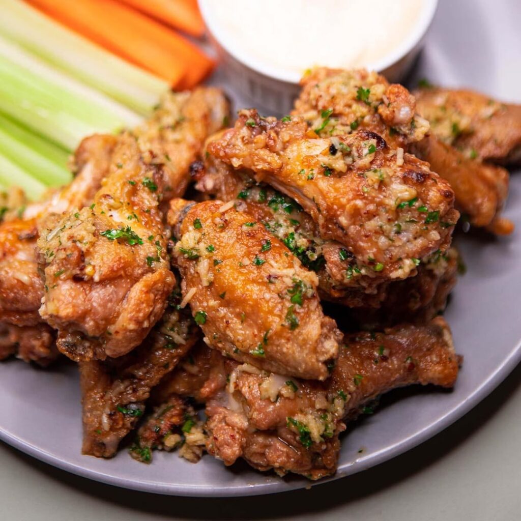 Crispy Baked Garlic Parmesan Wings