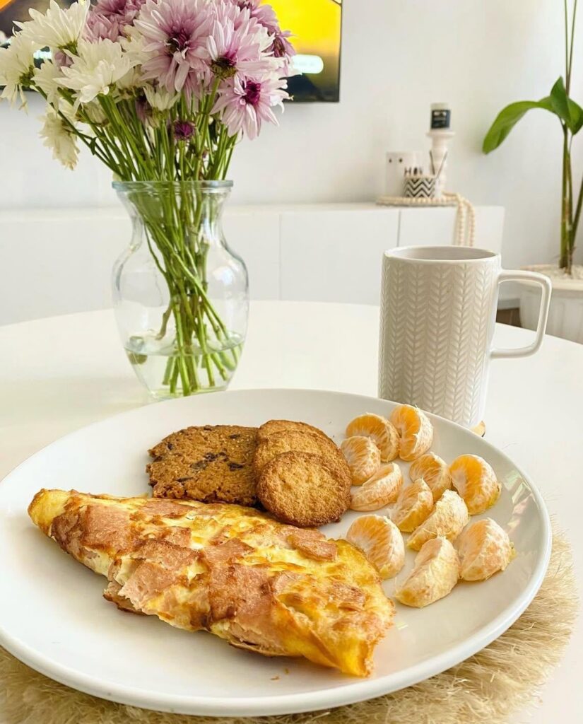 Fried eggs with Bacon and some cookies