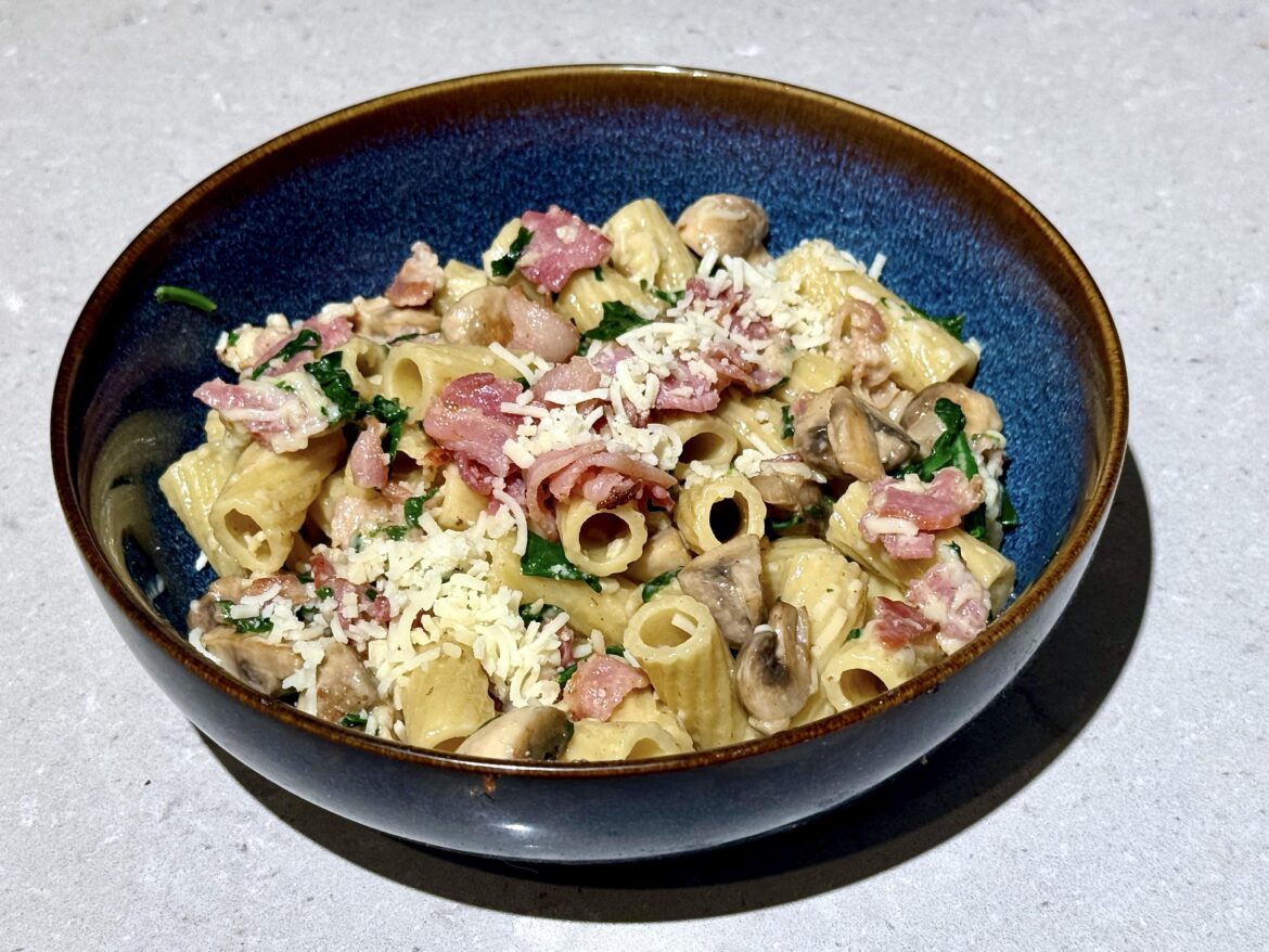Rigatoni Alla Gricia with Bacon